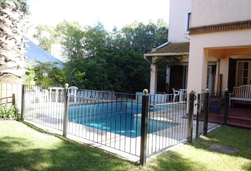 هتل Las Araucarias