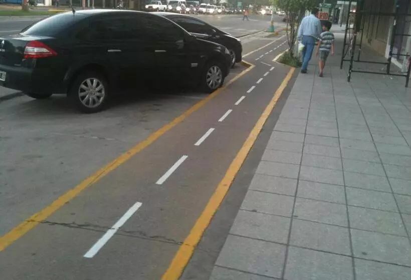 هتل Ychoalay Caz
