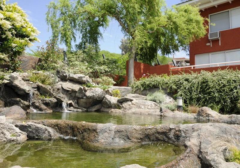 Lomakeskus Lake Buenavista Apart Hotel & Suites