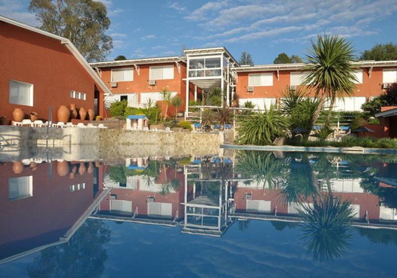 Lomakeskus Lake Buenavista Apart Hotel & Suites