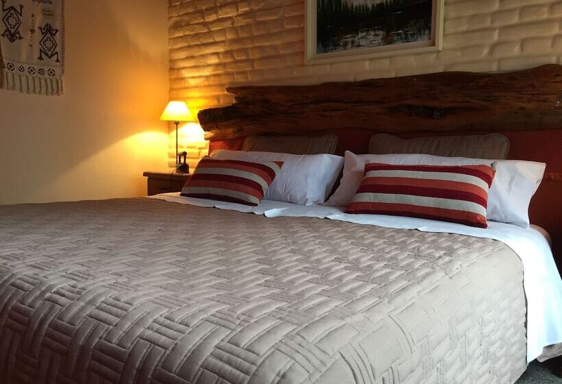 Bed & Breakfast El Colibrí Cabañas De La Naturaleza