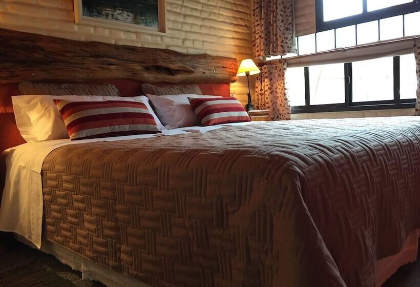 Bed & Breakfast El Colibrí Cabañas De La Naturaleza