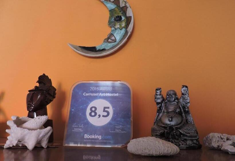 Carrusel Art Hostel