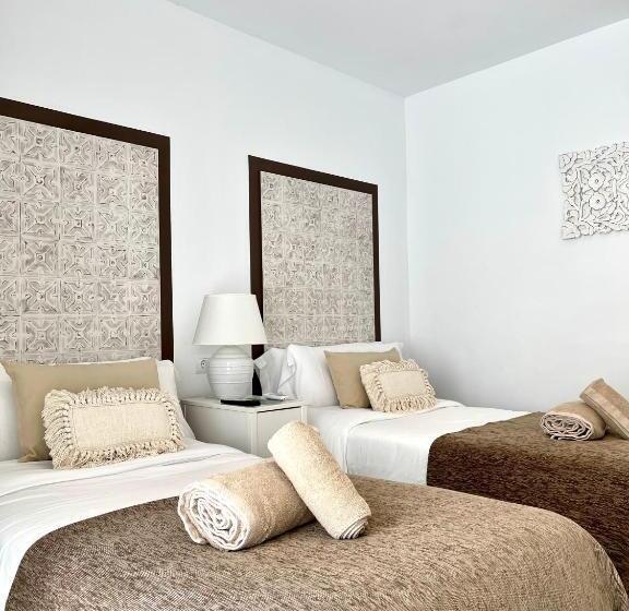 ホテル Hostal El Caprichito Marbella