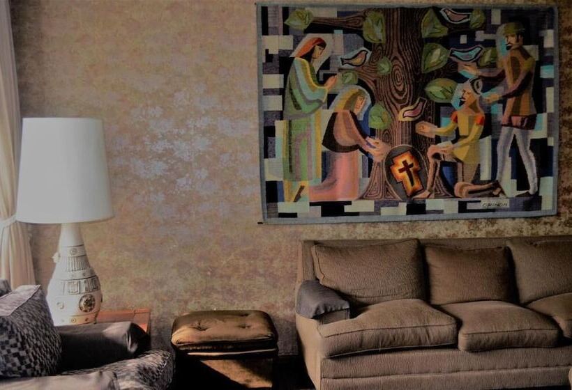 هتل Hostal Santa Fe De La Veracruz