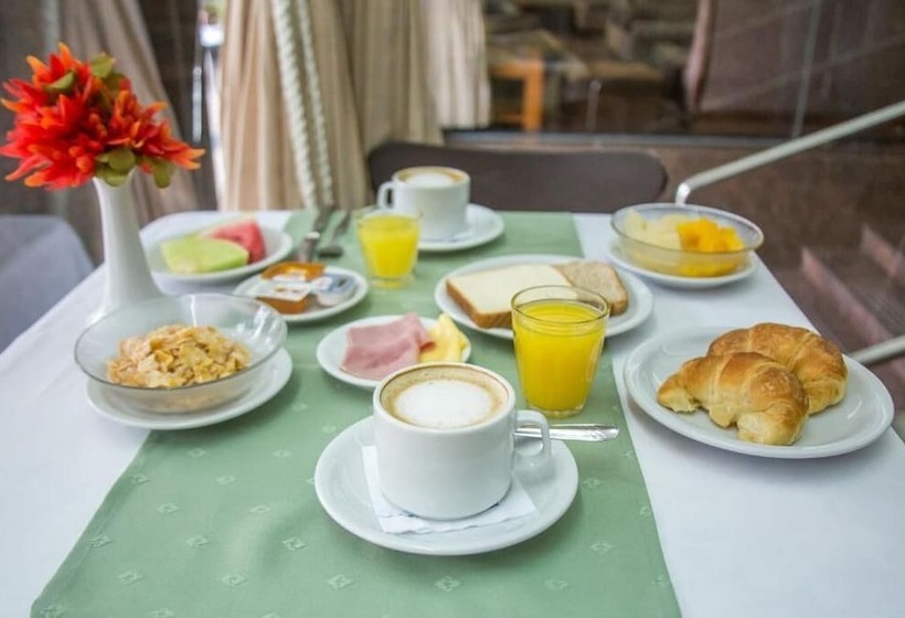 هتل Hostal Santa Fe De La Veracruz