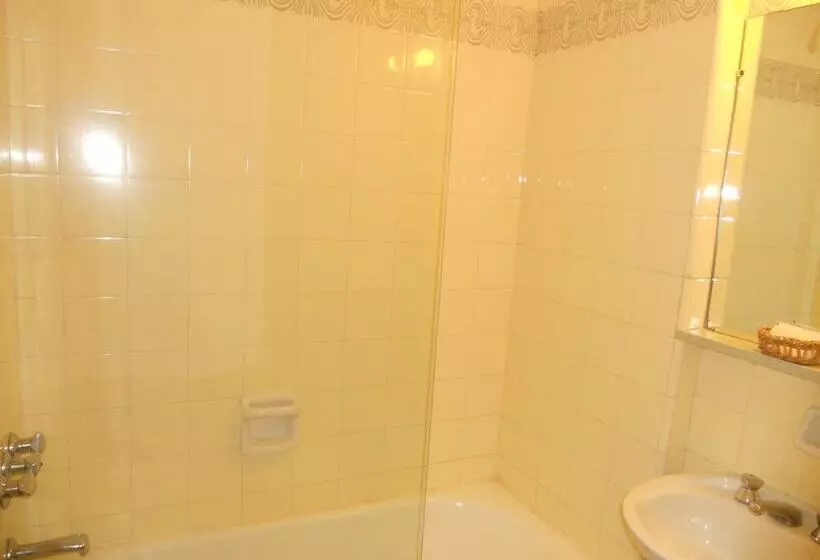 هتل Hostal Santa Fe De La Veracruz
