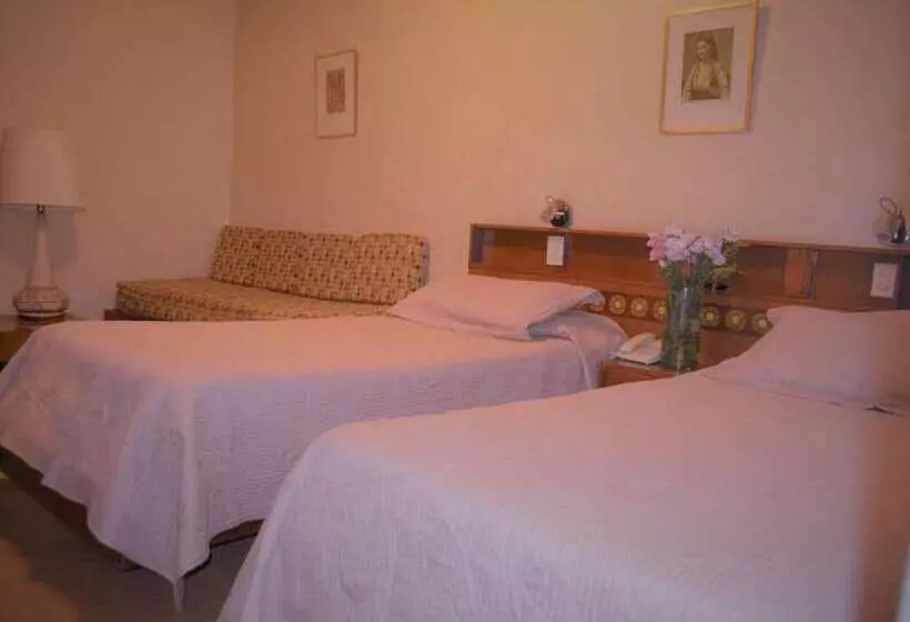هتل Hostal Santa Fe De La Veracruz