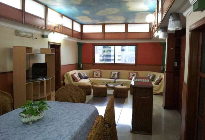 فندق Livingston Inn