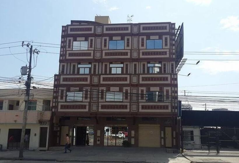 فندق Livingston Inn