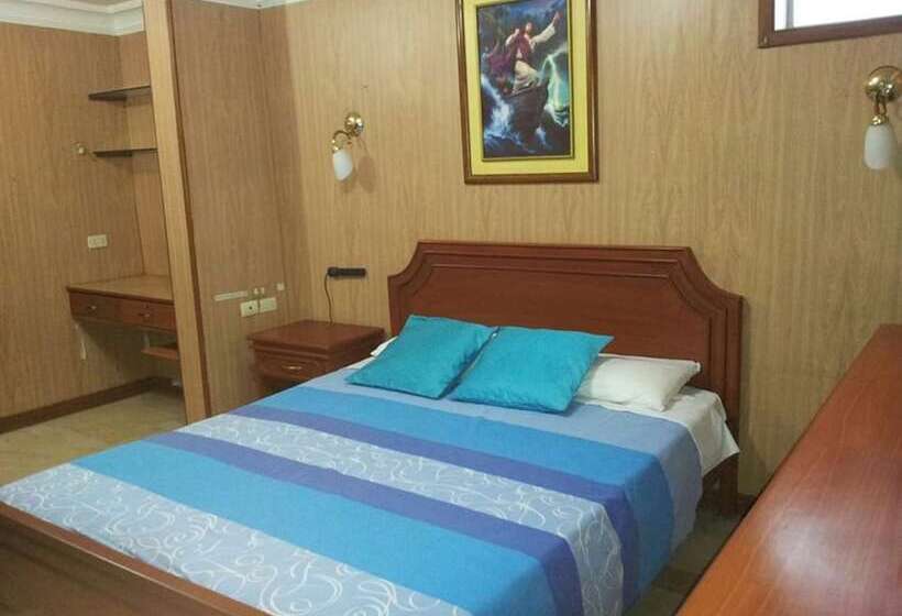 فندق Livingston Inn