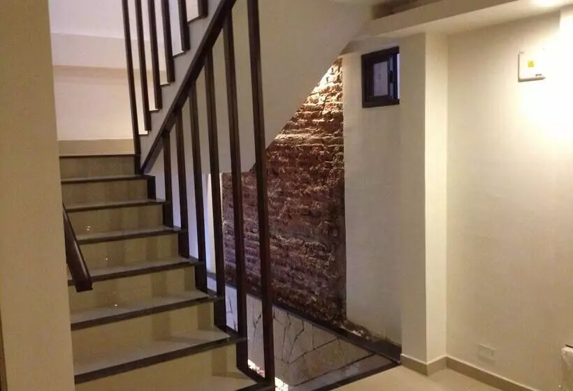 هتل Lorenzo Suites