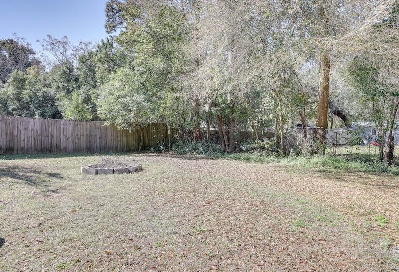 Cozy Jacksonville Home ~ 12 Mi To Downtown!