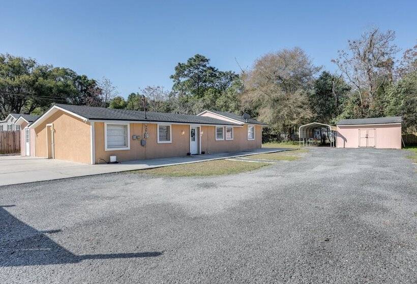 Cozy Jacksonville Home ~ 12 Mi To Downtown!