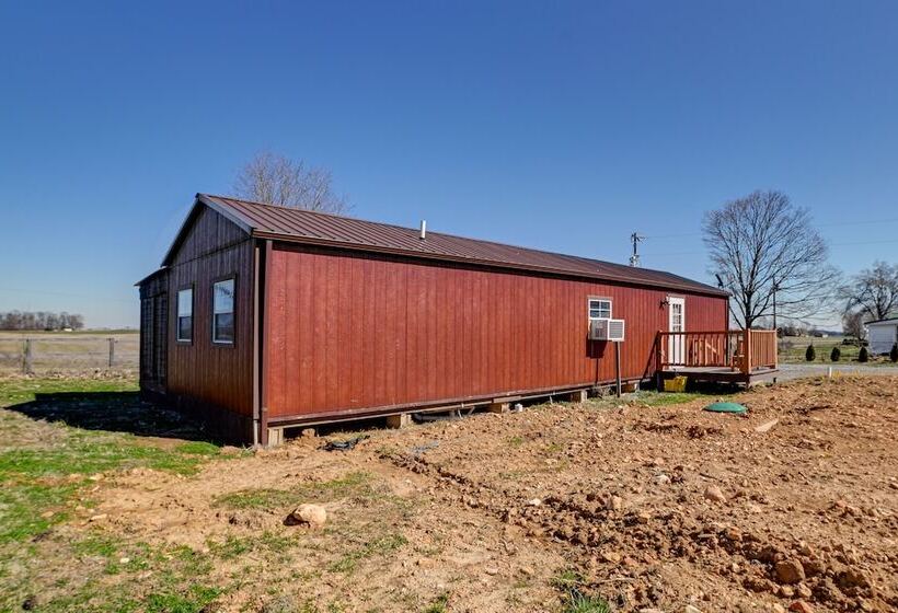 Peaceful Kentucky Countryside Cabin W/ Porch