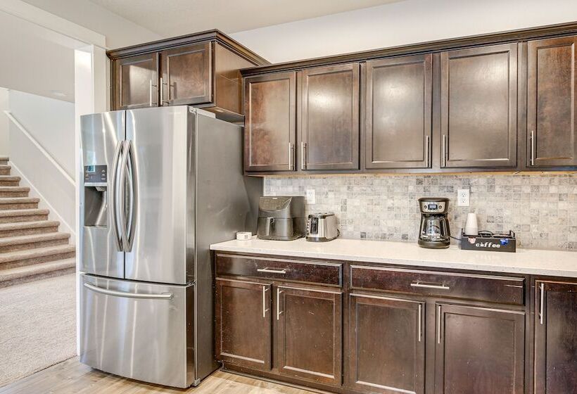 Modern Eugene Home: 2 Mi To University Of Oregon!