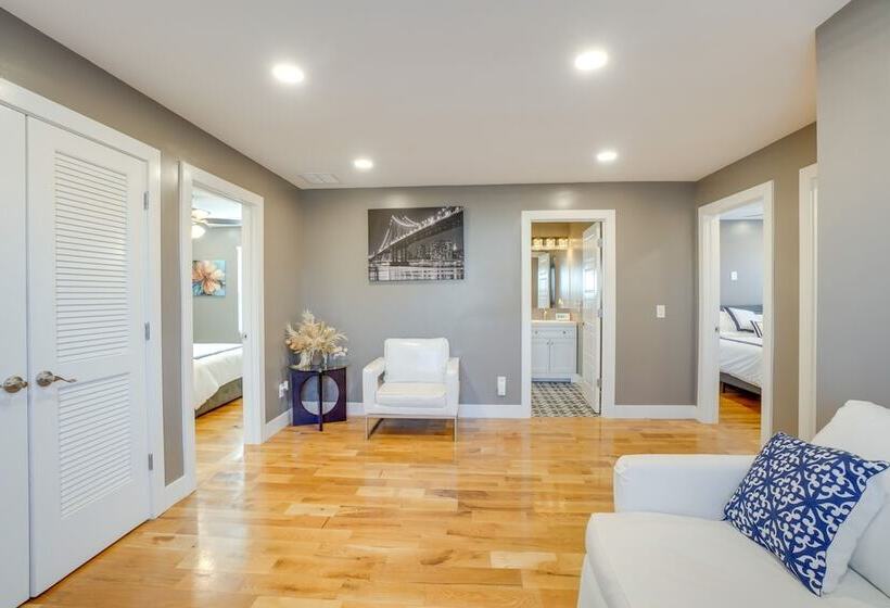 New Albany Home W/ Smart Tvs Near Ohio River!