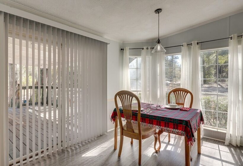 Peaceful Mcalpin Home On 5 Acres W/ Private Deck!