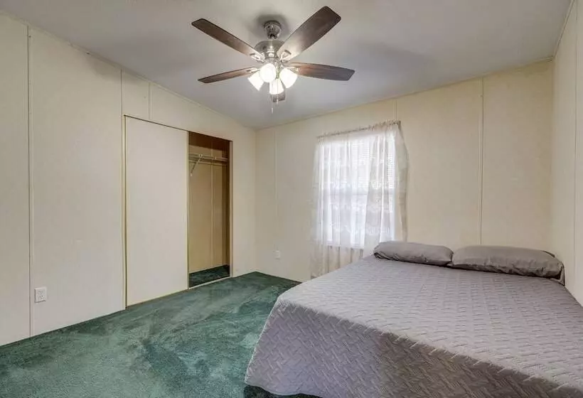 Peaceful Mcalpin Home On 5 Acres W/ Private Deck!