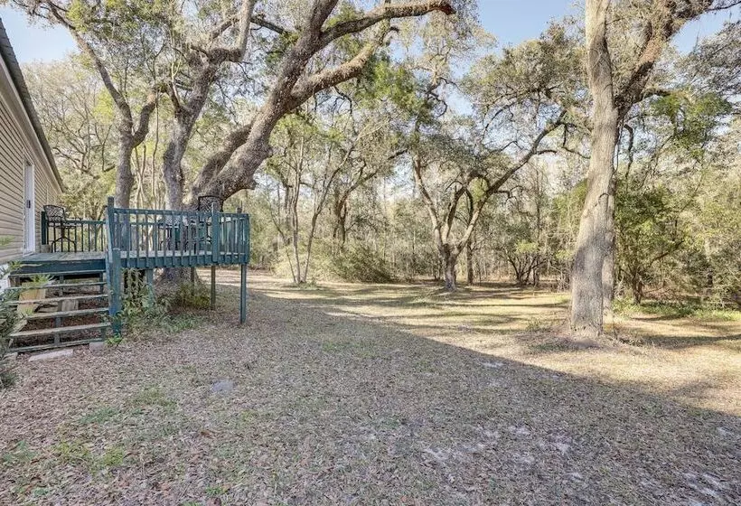 Peaceful Mcalpin Home On 5 Acres W/ Private Deck!