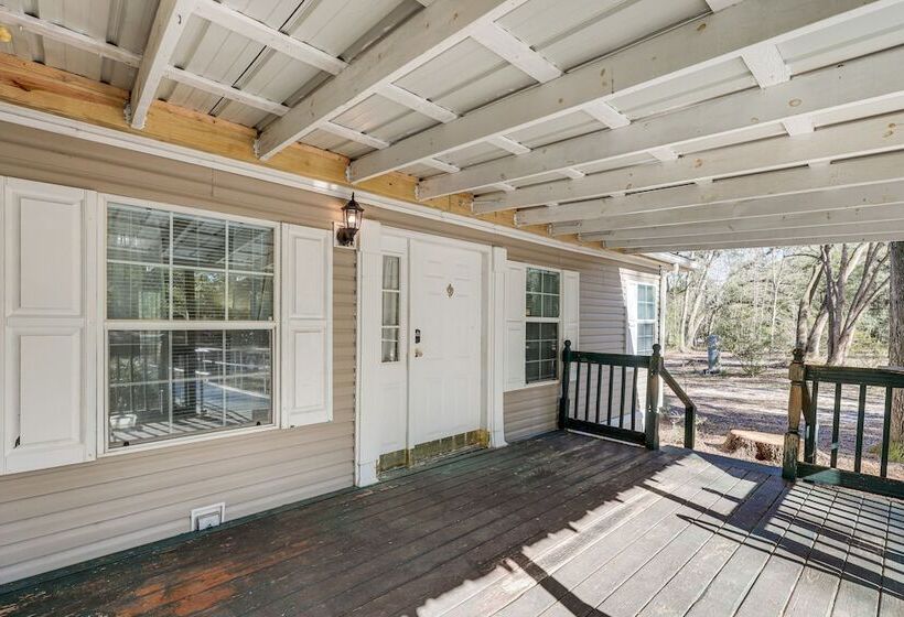 Peaceful Mcalpin Home On 5 Acres W/ Private Deck!
