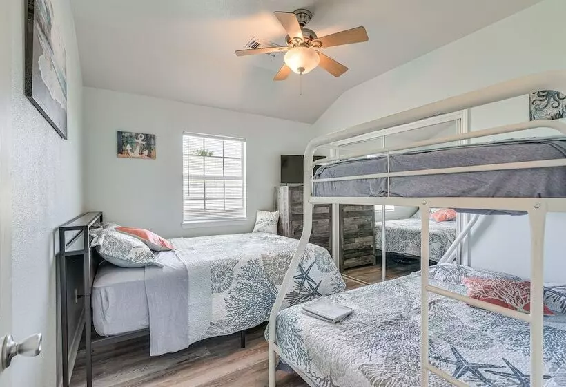 Surfside Beach Retreat W/ Balcony   Walk To Beach!