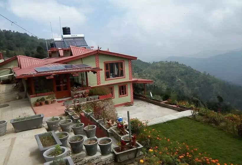 Retkeilymaja Panchachuli House