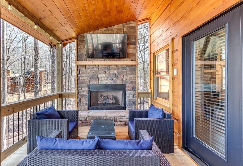 Cabin W/ Hot Tub & Sauna: 5 Mi To Dtwn Blue Ridge!