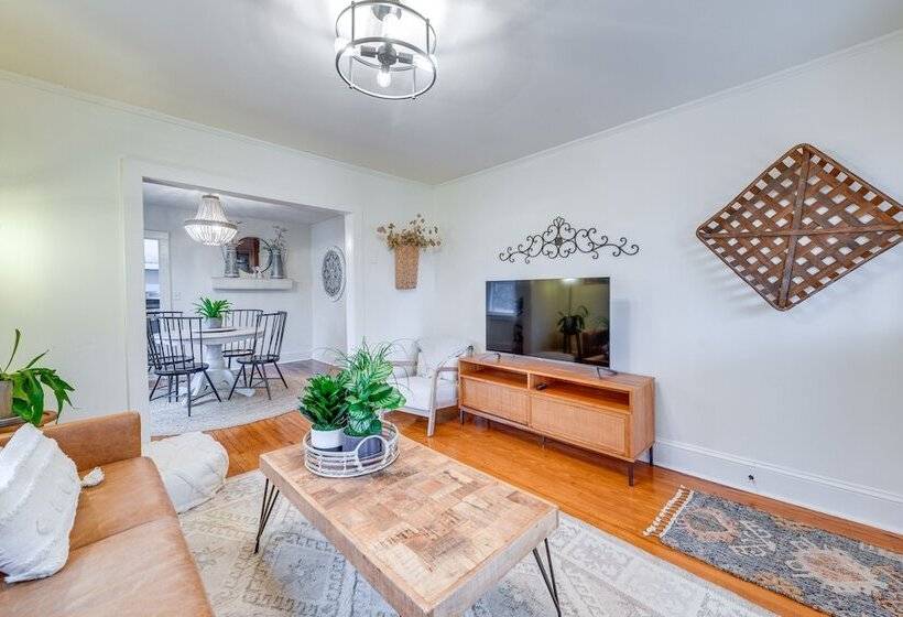 Charming Virginia Retreat W/ Covered Porch & Yard!