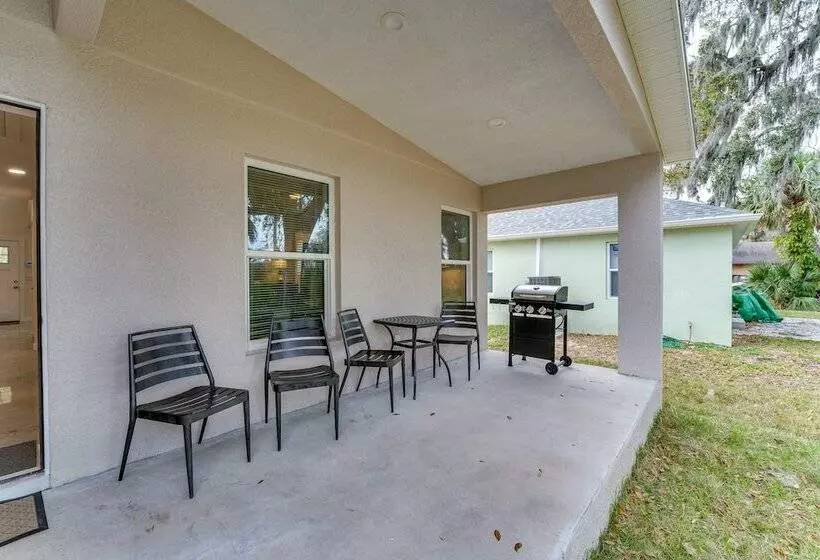 Daytona Beach Vacation Home ~ 4 Mi To Main St Pier