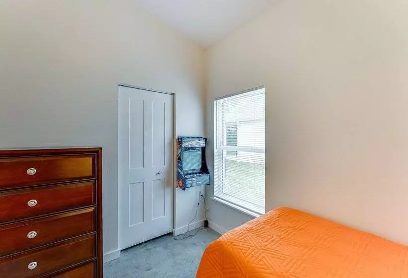 Daytona Beach Vacation Home ~ 4 Mi To Main St Pier