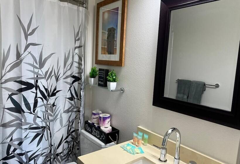 Stayspro Glamorous Beverlywood Residence