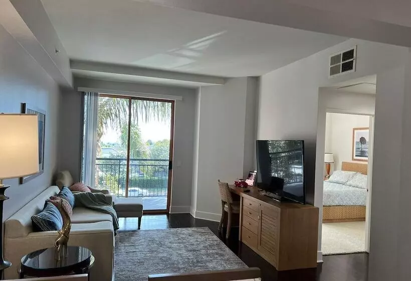 Stayspro   Glamorous Beverlywood Residence