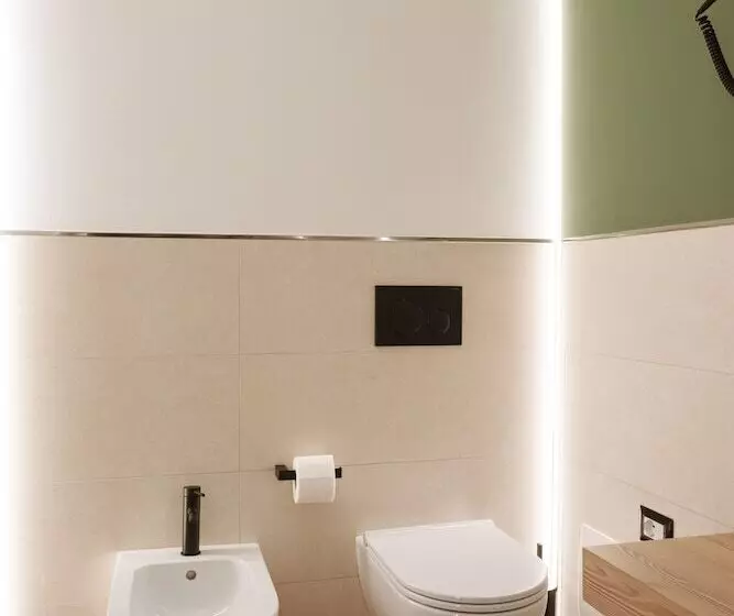 Hotelli Albergo Diffuso Dimora Rossi Charme B&b