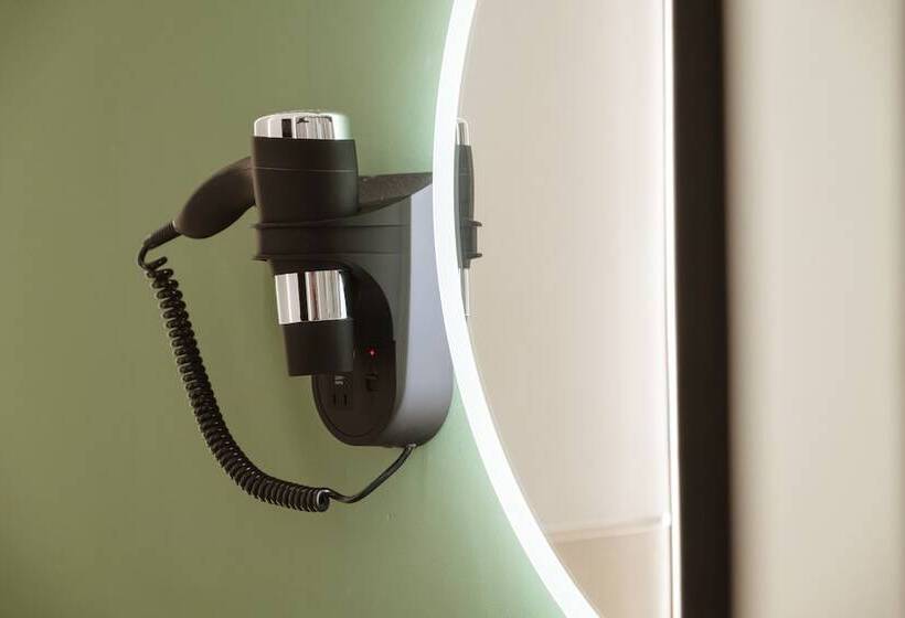 Hotelli Albergo Diffuso Dimora Rossi Charme B&b