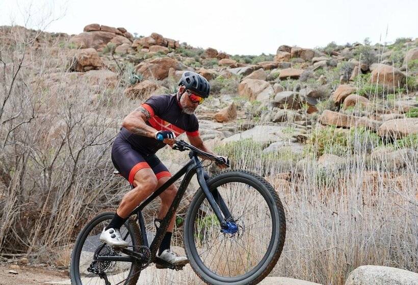 هتل Isla Favorita Resort