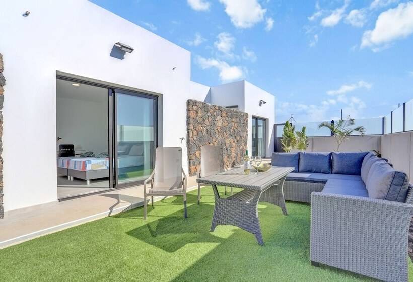 هتل Isla Favorita Resort