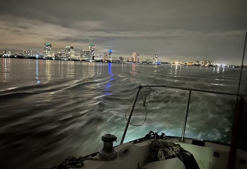 酒店 The Sailor Park