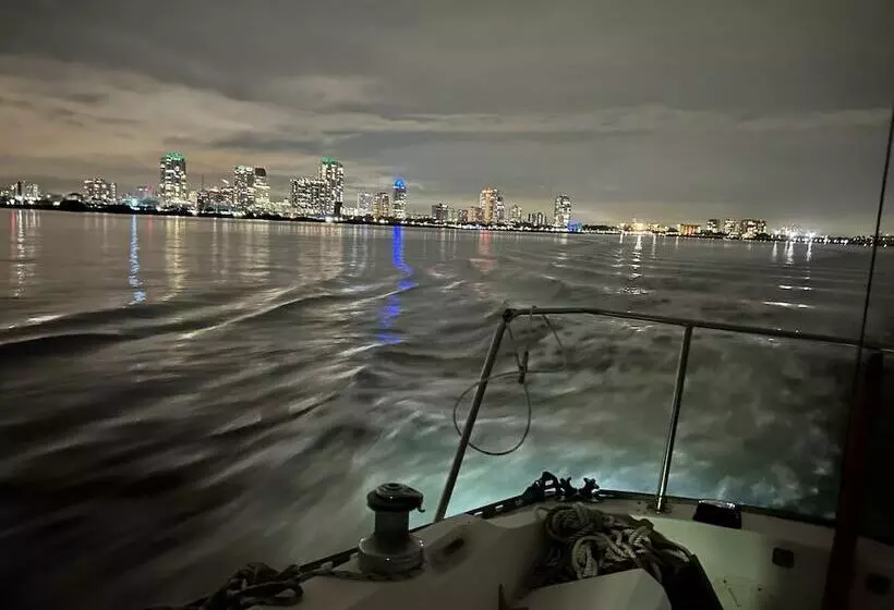 Hotelli The Sailor Park