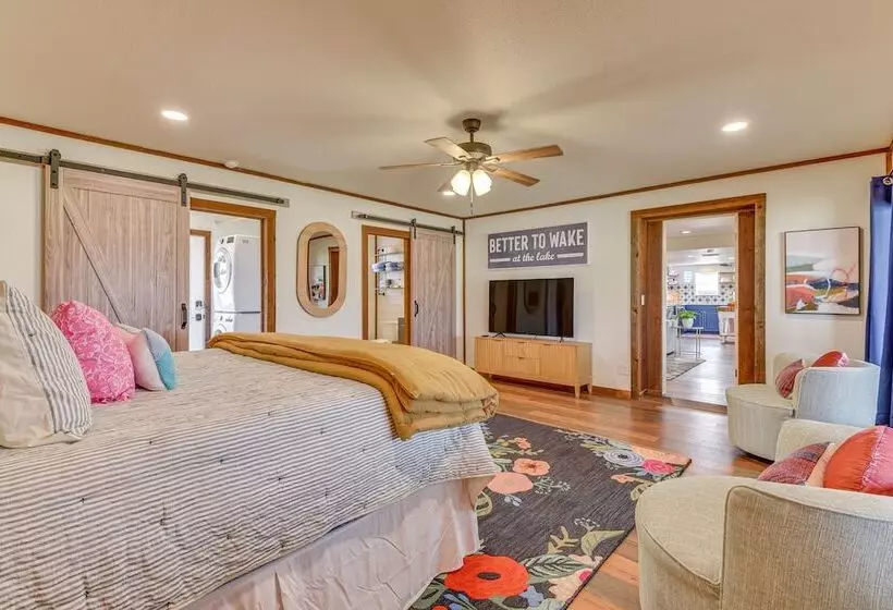 Lakefront Graford Home W/ Fire Pit + Private Dock!