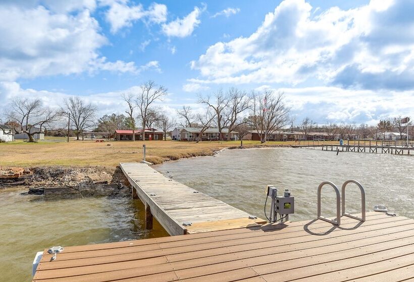 Lakefront Graford Home W/ Fire Pit + Private Dock!