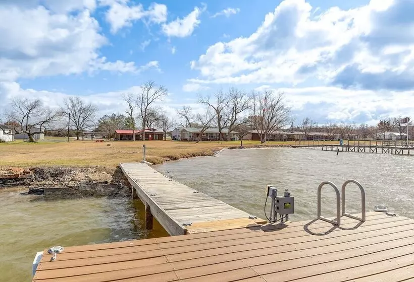 Lakefront Graford Home W/ Fire Pit + Private Dock!