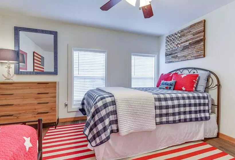 Lakefront Graford Home W/ Fire Pit + Private Dock!