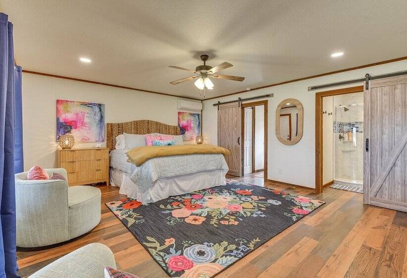 Lakefront Graford Home W/ Fire Pit + Private Dock!