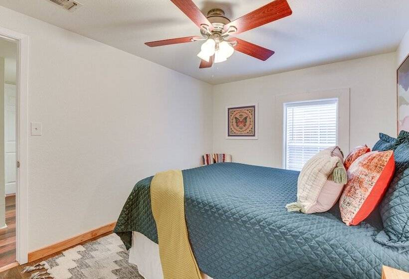 Lakefront Graford Home W/ Fire Pit + Private Dock!