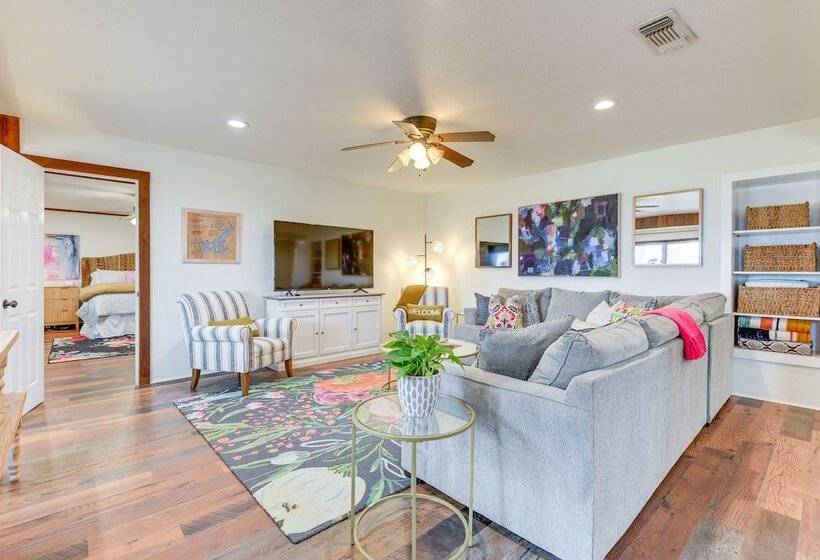 Lakefront Graford Home W/ Fire Pit + Private Dock!