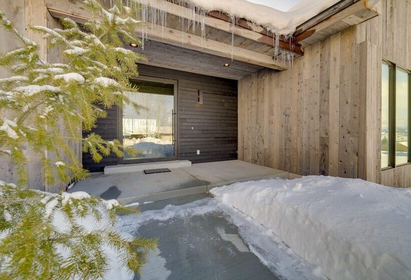 Modern Star Valley Ranch Home Near Hiking & Golf!