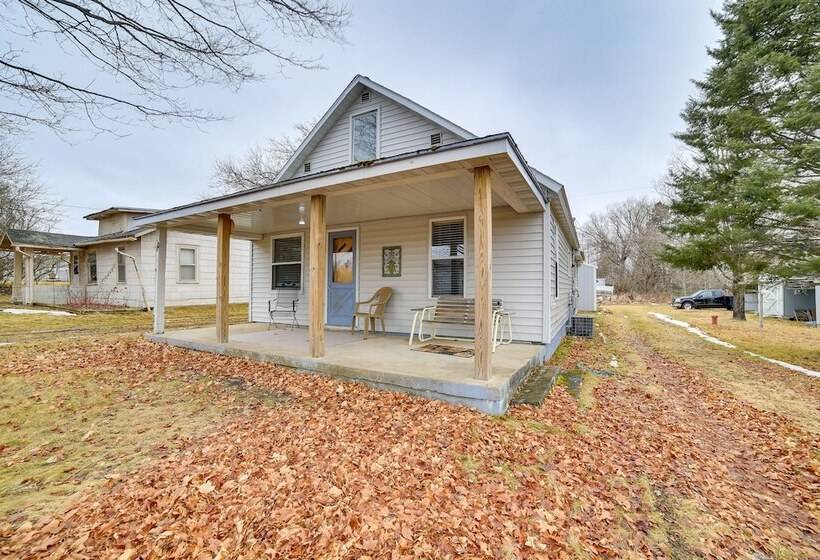 Peaceful Channing Retreat: 3 Mi To Lake Access!