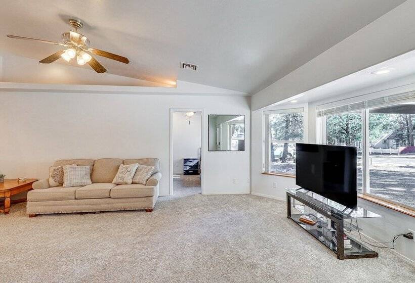 Spacious Show Low Home Near Fool Hollow Lake!