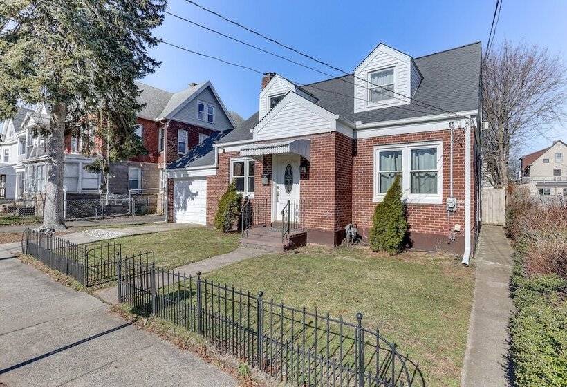 Pet Friendly West Haven Rental: Walk To Beach!